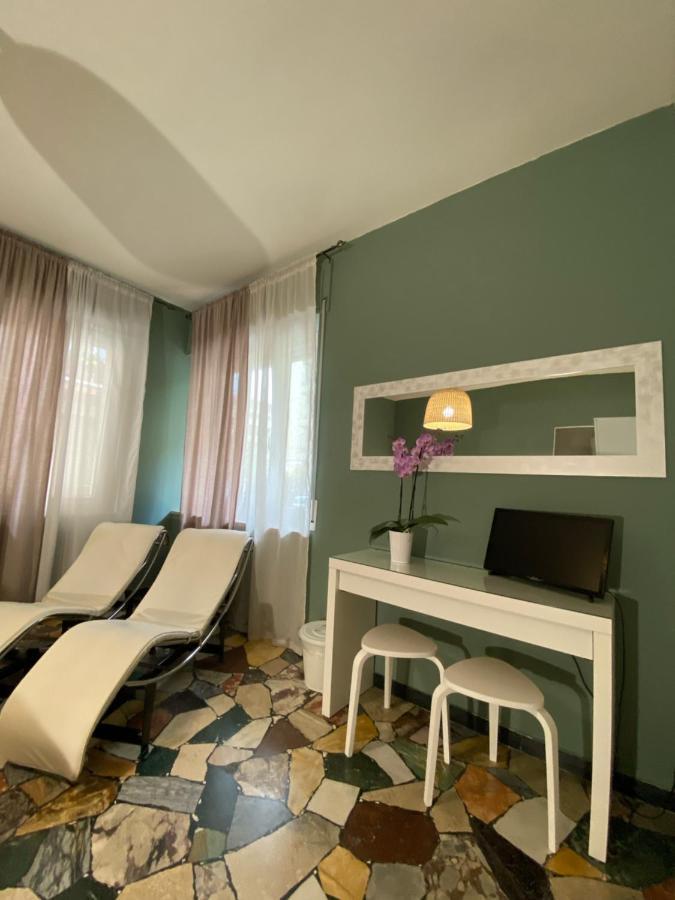 Delle Rose Rooms Vérone Extérieur photo